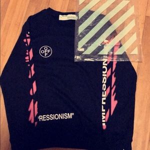 Off white crewneck